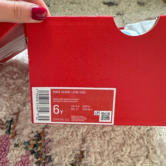 2022 Dunk Low GS 'Aura Clear' - Picture 3 of 4